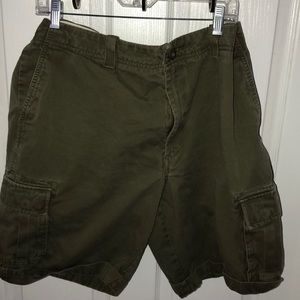 Roundtree and Yorke 40x11